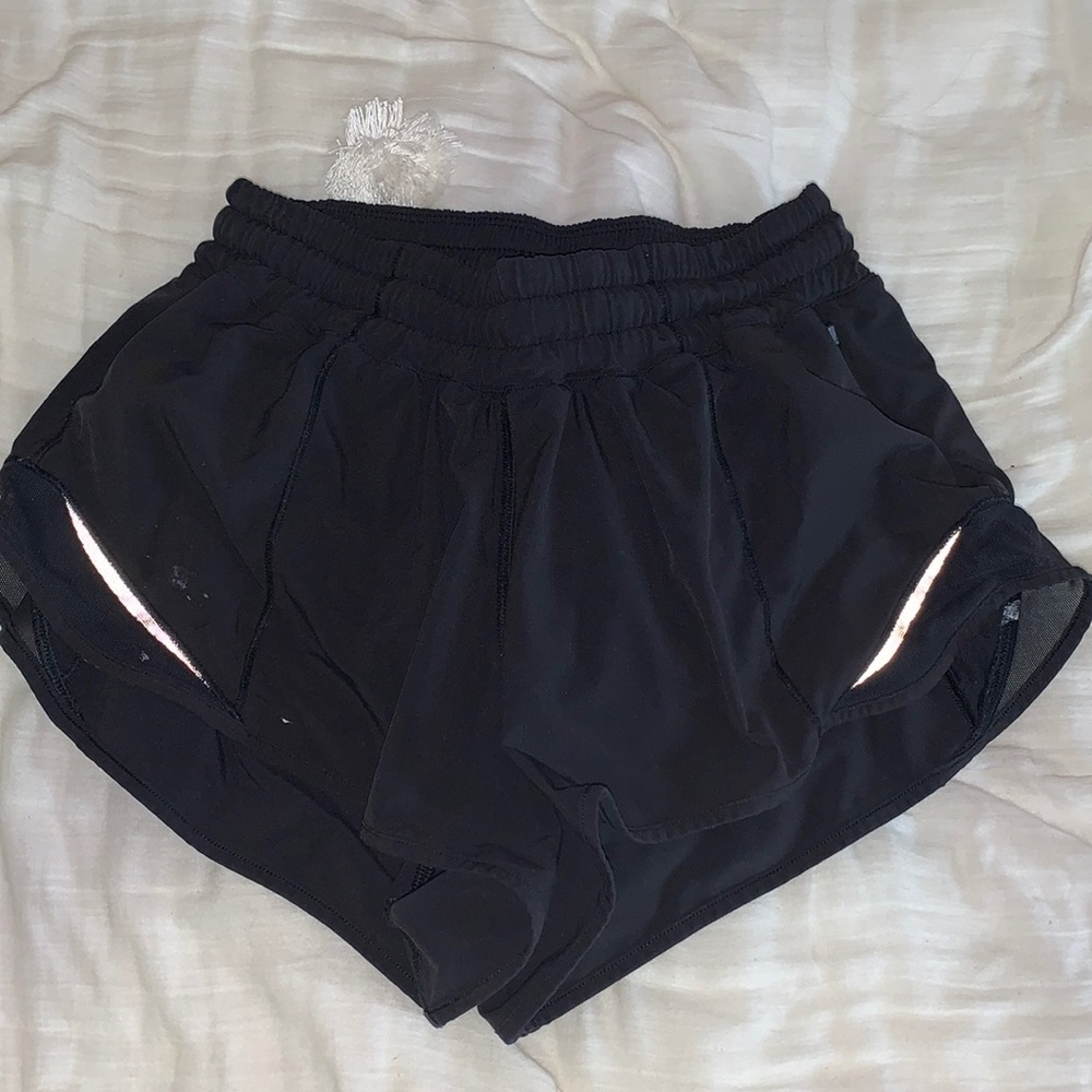 COPY - Black Lululemon 2.5 inseam Hotty Hot Shorts